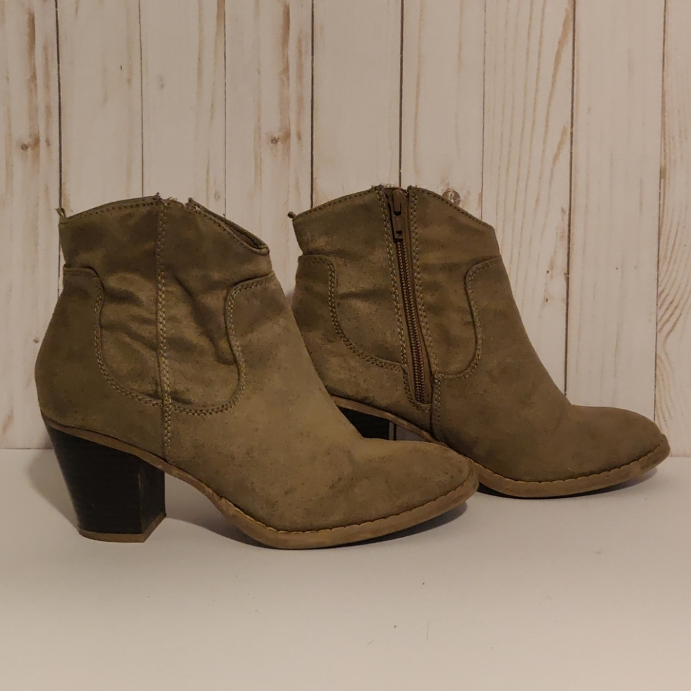 Old Navy Heeled Booties